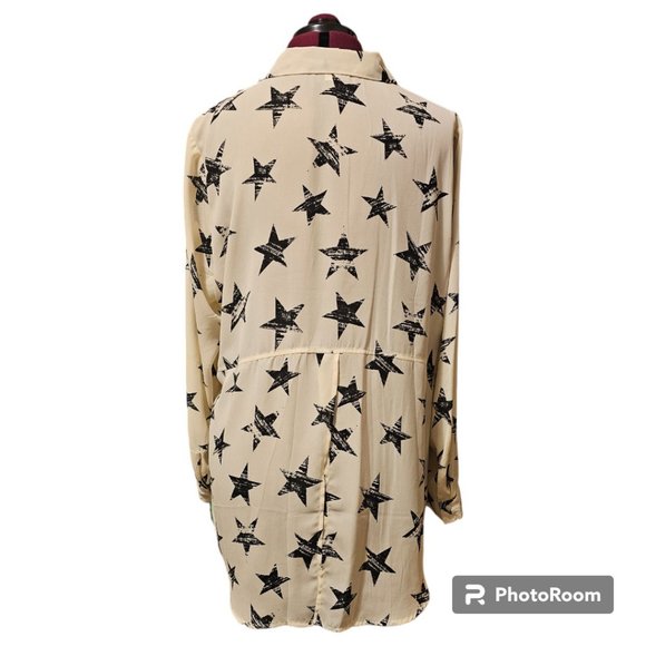 Lane Bryant Distressed Star Sheer Button Down Shirt Long Back Size 18/20 - Picture 7 of 9